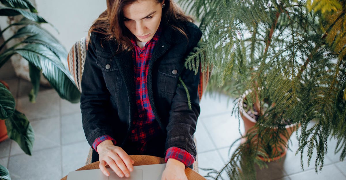 Custom Storage Solutions: Tailoring Your Garden Office to Fit Your Needs