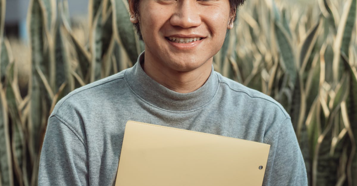 Seasonal Colour Changes for a Dynamic Workspace