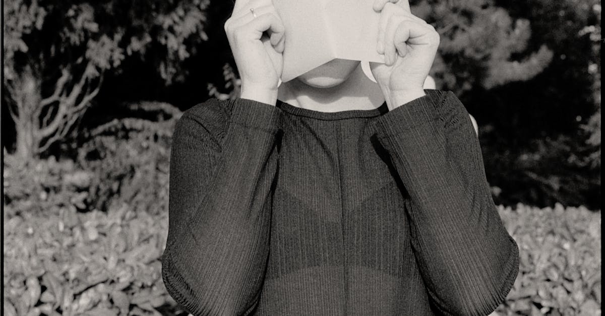 Using Pastels to Create an Inviting Garden Office